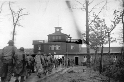 Auschwitz, Buchenwald, amintirile Mauthausen ale prizonierilor