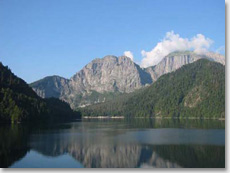 Озеро Ріца в Абхазії (11 фото, опис, карта)