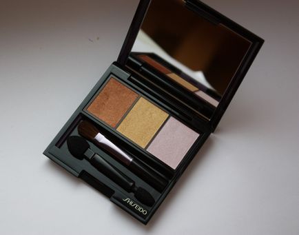 Kiépítés árnyék Shiseido Pure intenzív szérum szatén szemszín trio br 214 az erdőben - felülvizsgálata, Swatch,