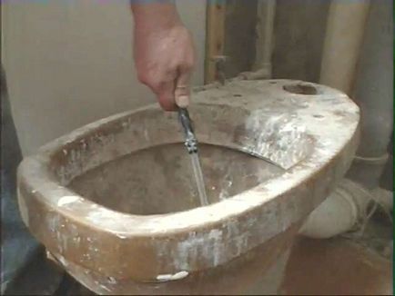 Pregătirea unui apartament pentru repararea apei și a unei toalete în timpul reparării necesită câștiguri la domiciliu