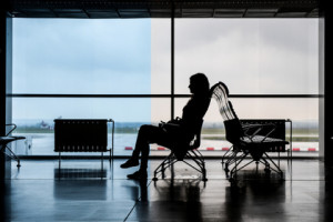 Права пасажира компенсація за затримку рейсу літака на 6 і більше годин