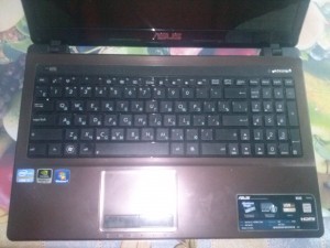 Dezasamblarea dispozitivelor asus k53 (încălzite de un conector)