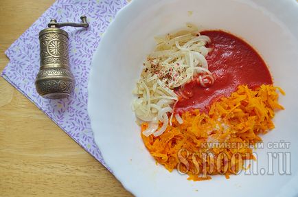 Риба з морквою і цибулею в томаті рецепт з фото