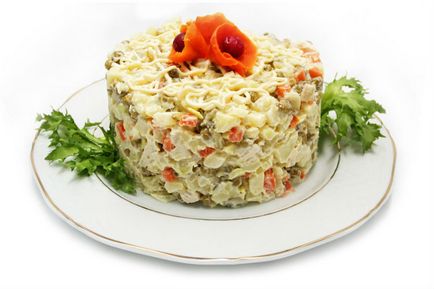 Salată - Olivier - cu pui - rețetă clasică, simplă