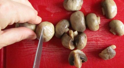 Salata - Rus - din dovleci de pui cu ciuperci si castraveti macinat, reteta pas cu pas cu fotografie