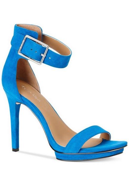 Cu ce ​​să purtați sandale albastre, sfaturi pentru femeile de moda