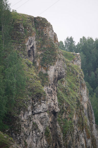 Stâncile din Kamensk-Ural sunt uralul nostru