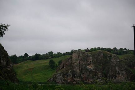 Stâncile din Kamensk-Ural sunt uralul nostru