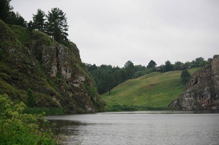 Stâncile din Kamensk-Ural sunt uralul nostru