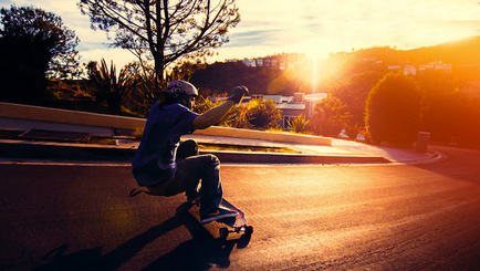 Downhill Longboard tippek kezdőknek, birdy magazin (lefelé) Downhill Longboard tippek kezdőknek, birdy magazin