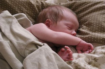 Sleep дете до една година като дете да спи в 4 месеца