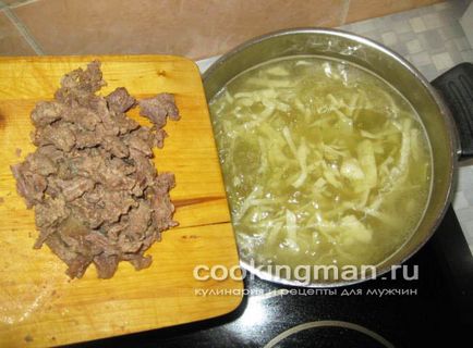 Venison супа със зеле и зеленчуци - готвене за мъже