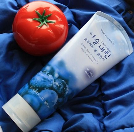 Tony moly clean dew blueberry foam cleanser в парі з tony moly tomatox magic white massage pack