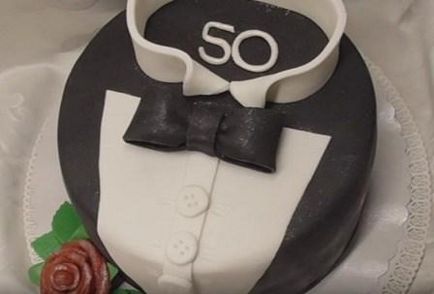 Торт з мастики для чоловіка на день народження фото