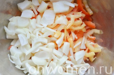Тушковані овочі в томаті на зиму рецепт з фото