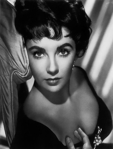 Elizabeth Taylor a murit, notebook-ul zarina