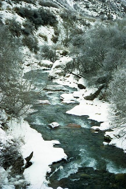 Turgen ждрело на река Zhetisu