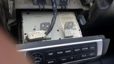 Instalarea unui radio și aux în recorder nissan murano i prin bandă, sunet de mașină nissan murano