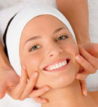 Îngrijirea ochilor Îngrijirea rapidă și eficientă a cosmeticelor cu propriile mâini