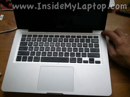 Відновлення залитого рідиною macbook pro