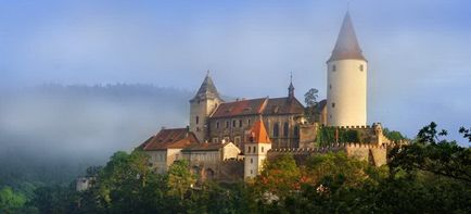 Křivoklát vára - a lakóhelye a Kings mintegy 50 km-re Prága (vár) Křivoklát vára - a lakóhelye a Kings mintegy 50 km-re Prága