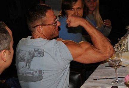 Jean-Claude van Damme acum (7 fotografii) (damm) Jean-Claude van Damme acum (7 poze)