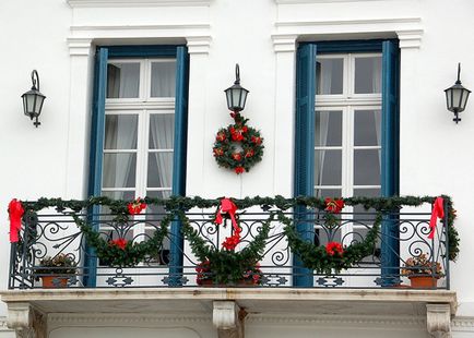20 Idei de decorare a unui balcon pentru noul an - cele mai bune fotografii!