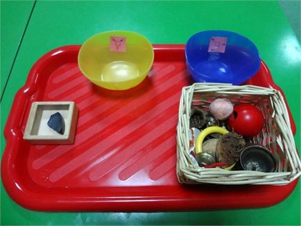 5 jocuri Montessori cu mâinile lor