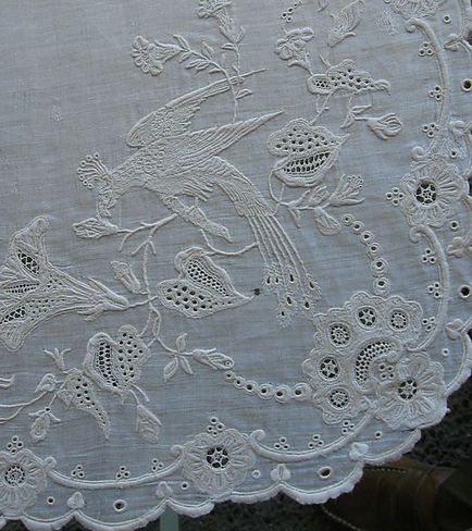 Angol fehér hímzések - Broderie whitework a kezdetektől a modern ruhák