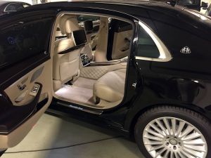 Rent a car - mercedes-benz s222 maybach - pentru o nuntă în Moscova și în regiune