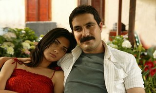 Beren Saat és férje fotó (Beren Saat életrajz és férje fotó) Beren Saat és férje fotó