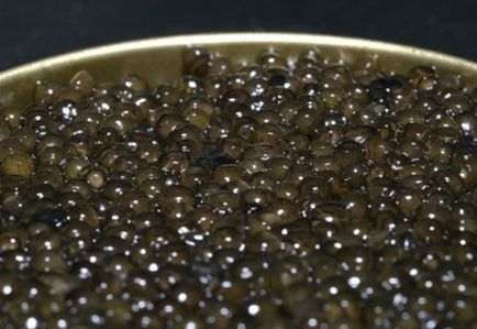 Ceea ce este caviarul de halibut este diferit de caviarul negru