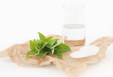 Cosmetica de casa pentru pielea uscata a tenului - cosmetice acasa tonic piele uscata - ingrijire faciala