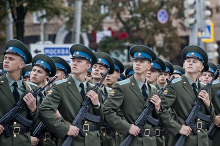 Форма ввс росії нового зразка повсякденна, офісна та парадна 2017, військових льотчиків рядових і