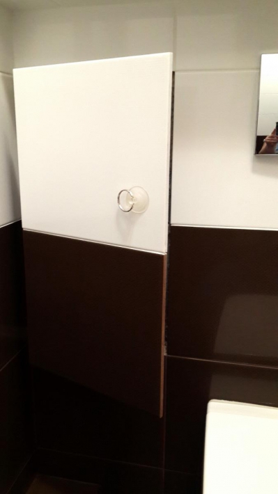 Фотозвіт про ремонт туалету в новобудові з бойлером, шафою і інсталяцією (30 фото)