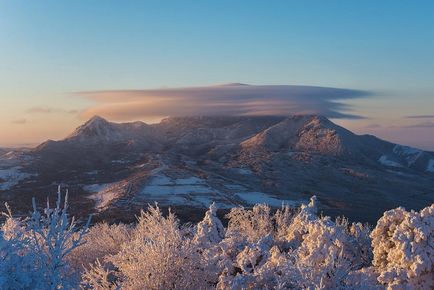 Mountain Beshtau - hová menjen a kaukázusi (Beshtau) Mountain Beshtau - hová menjen a Kaukázusban