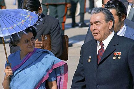 Indira Gandhi scurtă biografie, fotografii și videoclipuri, viața personală