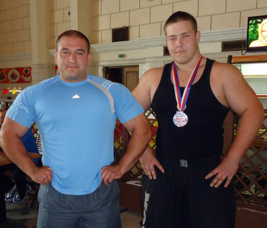 Interviu cu Powerlifter Feder Michail - cum să te antrenezi cum să pompezi mușchii pe una