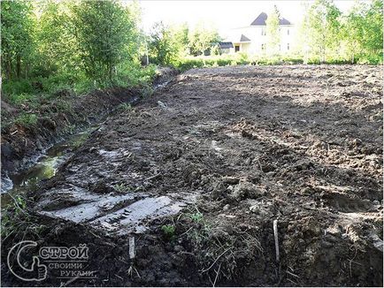 Cum să drenați locul de apă cu propriile mâini - metode de drenare a pământului