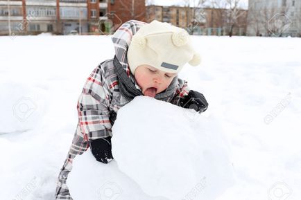 Cum să înțărcați copilul este zăpadă