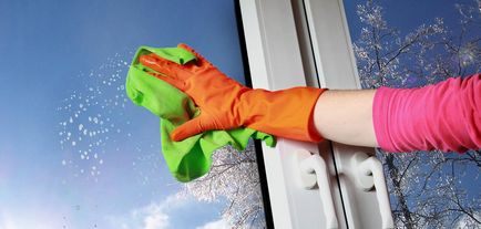 Cum se spală ferestrele 3 modalități eficiente de curățare a sticlei și a cadrelor din noroi de iarnă - blog Helgi
