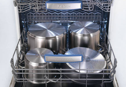 Як правильно завантажувати посуд в посудомийну машину