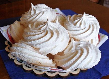 Cum să gătești meringues pentru un tort, rețete de prăjituri