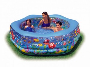 Cum să alegeți dispozitivul de înot pentru copii