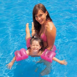 Як вибрати дитяче допоміжне плавальний засіб