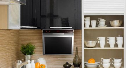 Hogyan válasszuk ki a TV a falon a konyhában