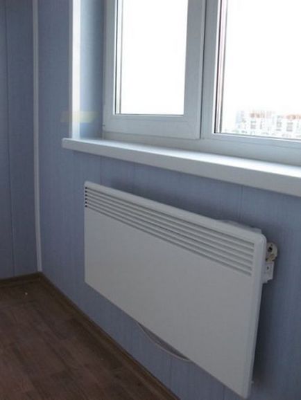 Hogyan lehet megjeleníteni a radiátor egy erkély vagy loggia fotó, videó