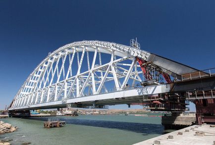 Comentariu # 940596 la articol - spatele arcadei feroviare a podului din Crimeea a fost scos din dana - în