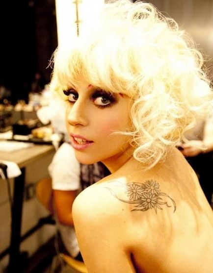 Tunsori scurte cu bretele de la Lady Gaga Photo
