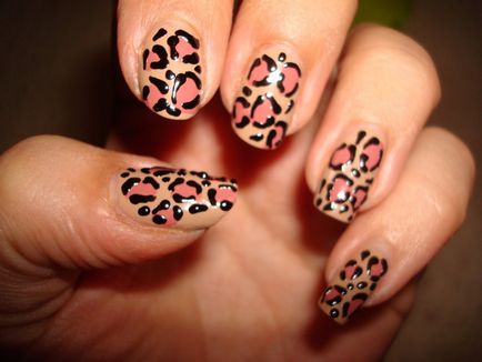 Leopard manichiura, design de unghii